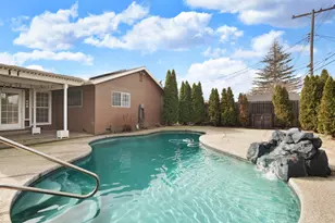 1525 W Vine St, Lodi, CA 95242 - Photo 11