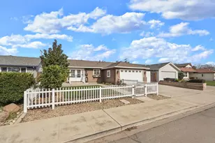 1525 W Vine St, Lodi, CA 95242 - Photo 17