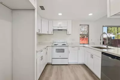 3985 Limestone Way, Sacramento, CA 95823 - Photo 11