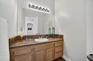 721 Bluestone Cir, Folsom, CA 95630 - Photo 41