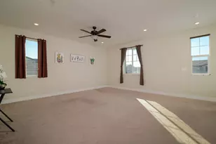 9523 Sauterne Way, Elk Grove, CA 95624 - Photo 19