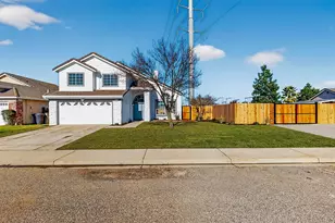 1684 E G St, Oakdale, CA 95361 - Photo 3