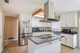 1357 Mark Ct, Turlock, CA 95380 - Photo 5