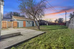 1402 Middleton St, Hanford, CA 93230 - Photo 33