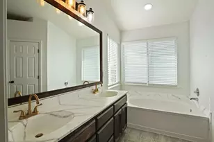 988 Padbury Ct, Galt, CA 95632 - Photo 39
