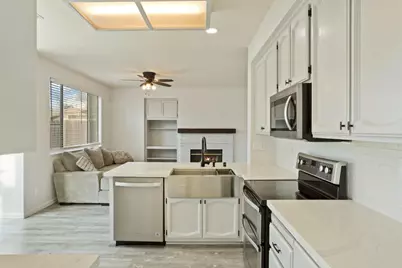 988 Padbury Court, Galt, CA 95632 - Photo 13