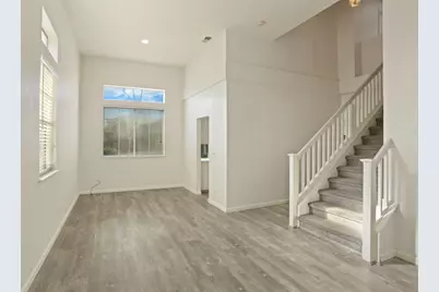 988 Padbury Court, Galt, CA 95632 - Photo 9