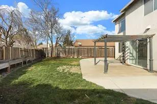 988 Padbury Ct, Galt, CA 95632 - Photo 41
