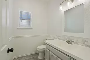 988 Padbury Ct, Galt, CA 95632 - Photo 25