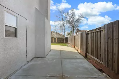 988 Padbury Court, Galt, CA 95632 - Photo 47