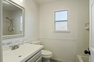 988 Padbury Ct, Galt, CA 95632 - Photo 25