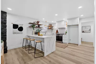 7170 Westmoreland Way, Sacramento, CA 95831 - Photo 17