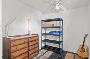 2305 Cantalier St, Sacramento, CA 95815 - Photo 17