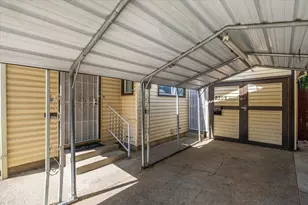 2305 Cantalier St, Sacramento, CA 95815 - Photo 19