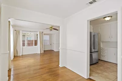 2305 Cantalier Street, Sacramento, CA 95815 - Photo 5