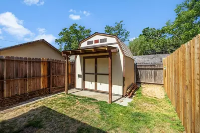2305 Cantalier Street, Sacramento, CA 95815 - Photo 19