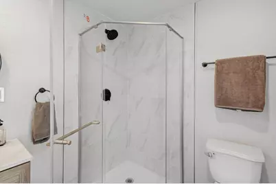 1124 Acacia Avenue, Sacramento, CA 95815 - Photo 17