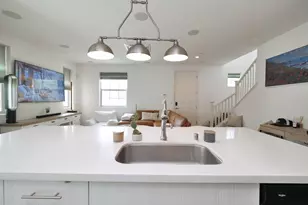 493 Tailoff Ln, Sacramento, CA 95818 - Photo 9