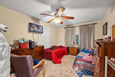 7701 39th Avenue, Sacramento, CA 95824 - Photo 15