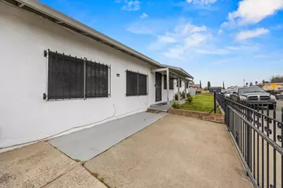 7701 39th Avenue, Sacramento, CA 95824 - Photo 19