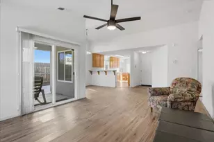 988 Monterey St, Madera, CA 93637 - Photo 7