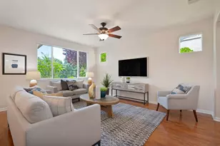 7632 Chatsworth Cir, Elk Grove, CA 95757 - Photo 9