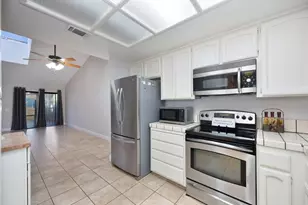 7021 Rancho Mirage Ct, Citrus Heights, CA 95621 - Photo 9