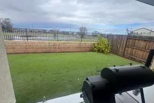 9475 Pasaje Pl, Elk Grove, CA 95624 - Photo 23