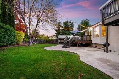 8810 Laguna Star Drive, Elk Grove, CA 95758 - Photo 47