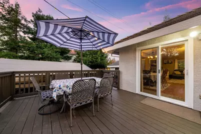 8810 Laguna Star Drive, Elk Grove, CA 95758 - Photo 45