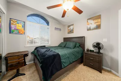 8810 Laguna Star Drive, Elk Grove, CA 95758 - Photo 29