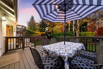 8810 Laguna Star Drive, Elk Grove, CA 95758 - Photo 43