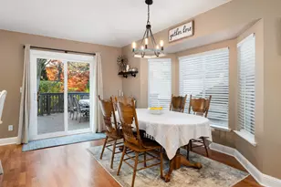 8810 Laguna Star Dr, Elk Grove, CA 95758 - Photo 9