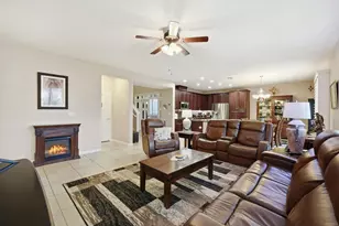 9532 Moss Hill Way, Sacramento, CA 95829 - Photo 3