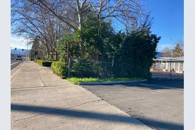 870 Hartnell Avenue, Redding, CA 96002 - Photo 63