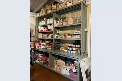 870 Hartnell Avenue, Redding, CA 96002 - Photo 15