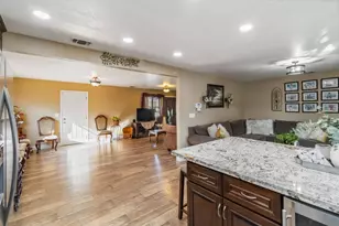 637 Thomas St, Woodland, CA 95776 - Photo 13