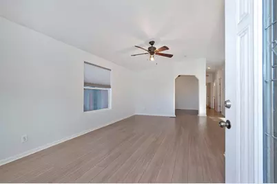 Cambria, Citrus Heights, CA 95621 - Photo 3