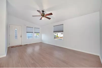 Cambria, Citrus Heights, CA 95621 - Photo 9