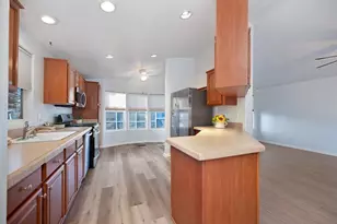 Cambria, Citrus Heights, CA 95621 - Photo 13