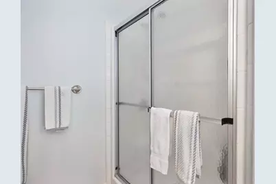 Cambria, Citrus Heights, CA 95621 - Photo 21