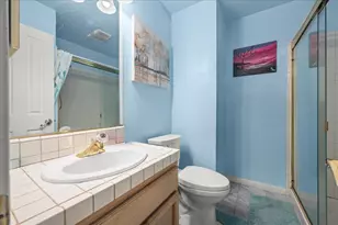 4800 Runway Dr, Fair Oaks, CA 95628 - Photo 17