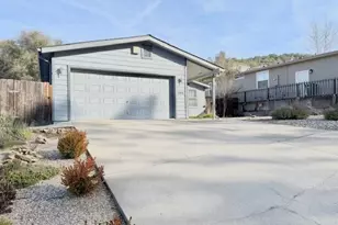 18641 Manor Dr, Jamestown, CA 95327 - Photo 3