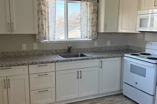 206 W 12th St, Tracy, CA 95376 - Photo 7