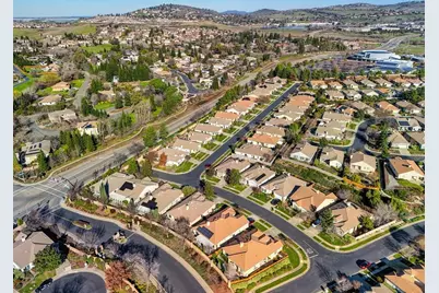 9010 Fallsmont Drive, El Dorado Hills, CA 95762 - Photo 65