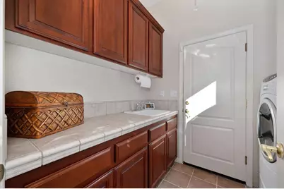 9010 Fallsmont Drive, El Dorado Hills, CA 95762 - Photo 21