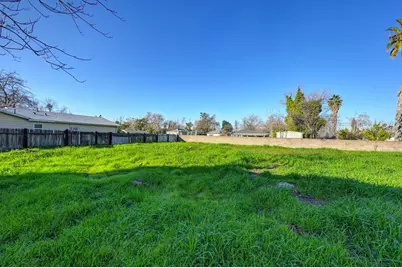 4261 Soledad Avenue, Sacramento, CA 95820 - Photo 13
