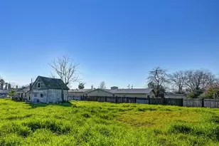 4261 Soledad Ave, Sacramento, CA 95820 - Photo 9