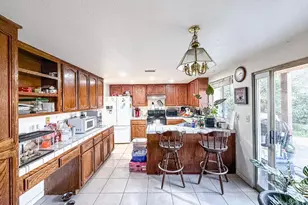 8518 Delahye Cir, Sacramento, CA 95828 - Photo 3