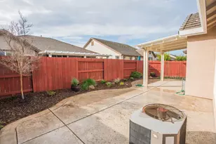 7824 Barnsley Way, Elk Grove, CA 95757 - Photo 41